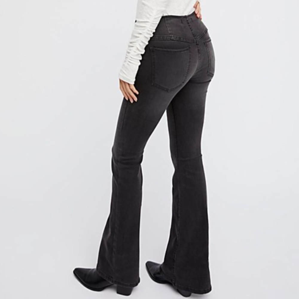 Free People Pull On Flare Jeans - Picture 2 of 8